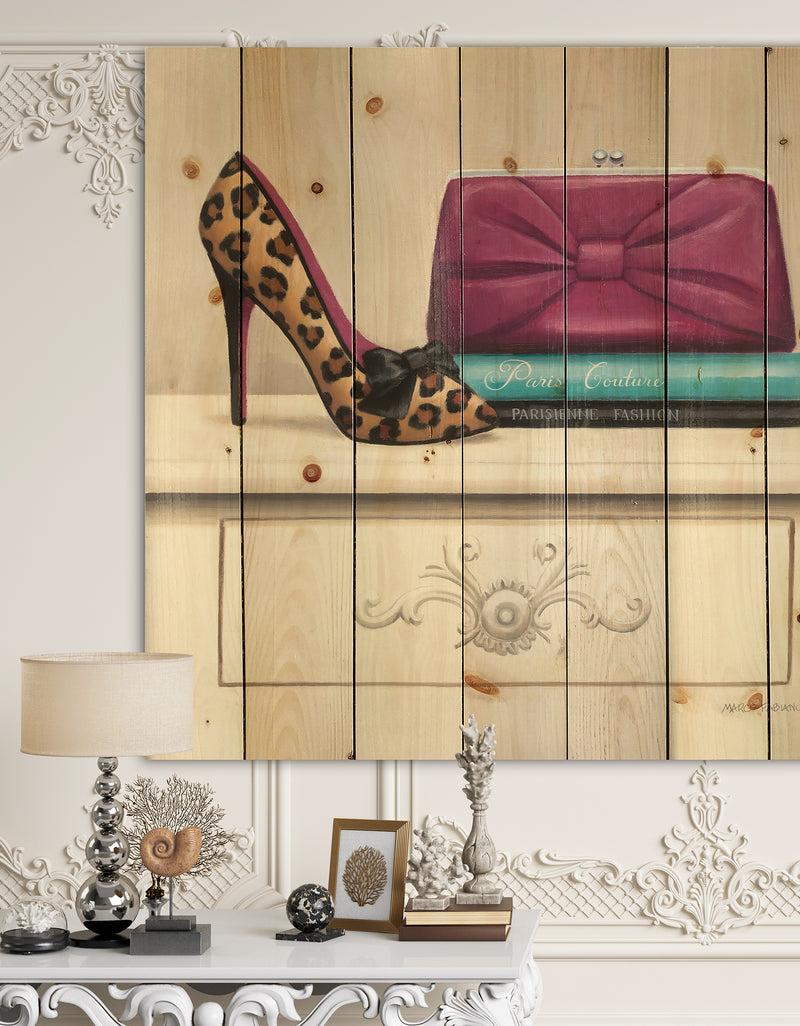 DesignQ Fashion & Glam Avenue high heels I - Posh & Luxe Print on Natural Pine Wood