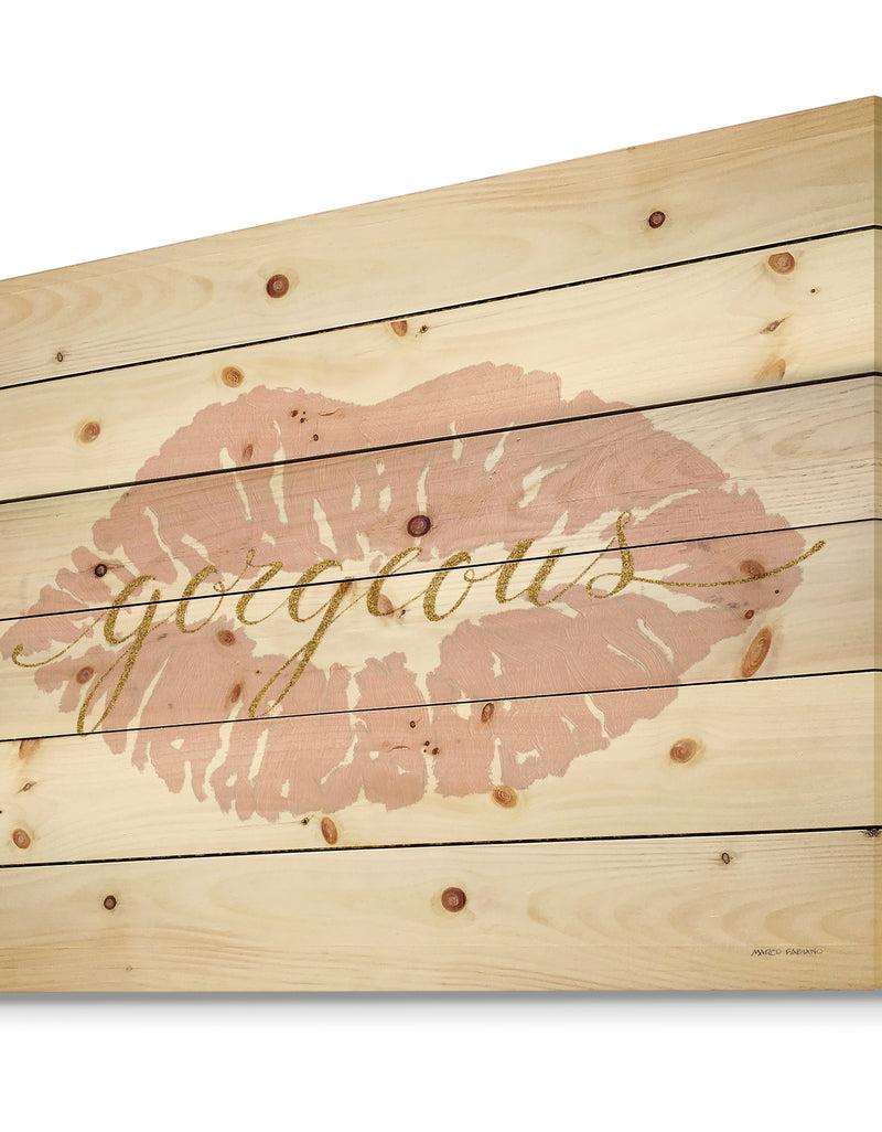 DesignQ Fashion Glam Lips On Gold II - Posh & Luxe Print On Natural Pine Wood