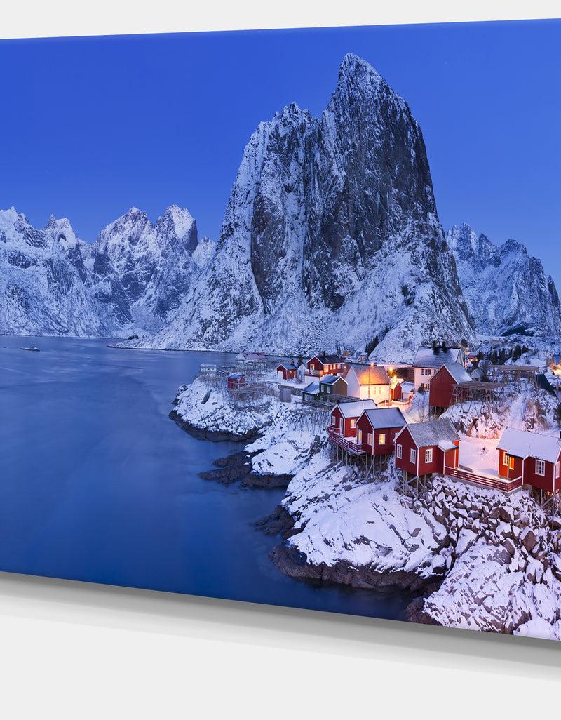 DesignQ Fishermen Cabins In Winter - Modern Seashore Canvas Wall Art