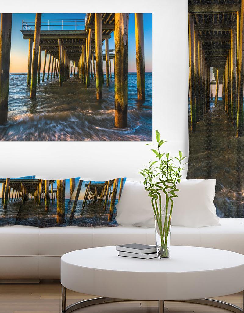 DesignQ Fishing Pier and Waves at Atlantic Sea - Sea Pier and Bridge Wall Art Canvas