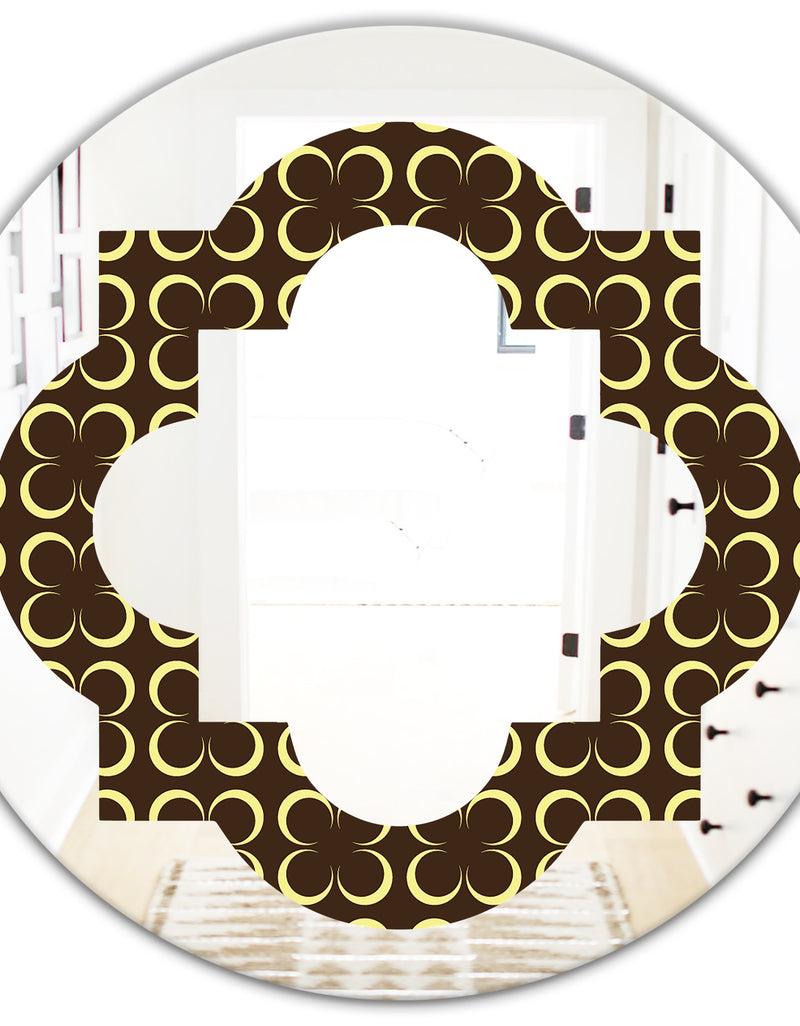 DesignQ Floral Retro Pattern II - Modern Round Or Oval Wall Mirror - Quatrefoil