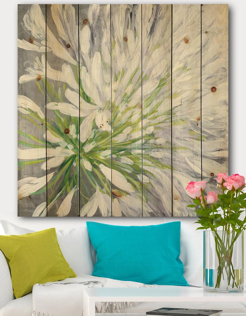 DesignQ Flower Cleome Splash II - Traditional Floral Print on Natural Pine Wood