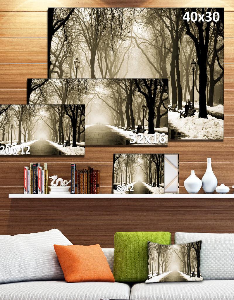 DesignQ Fog In Alley Vintage Style - Landscape Photo Canvas Print