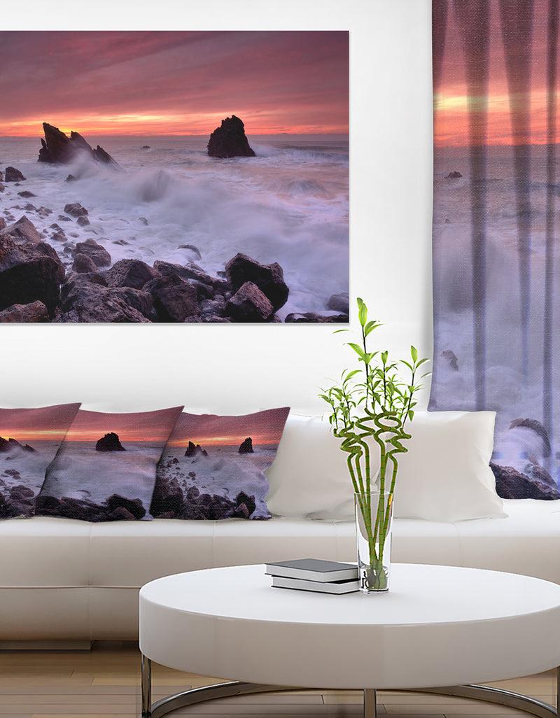 DesignQ Force of Sea Hitting Rocky Coast - Contemporary Seascape Art Canvas