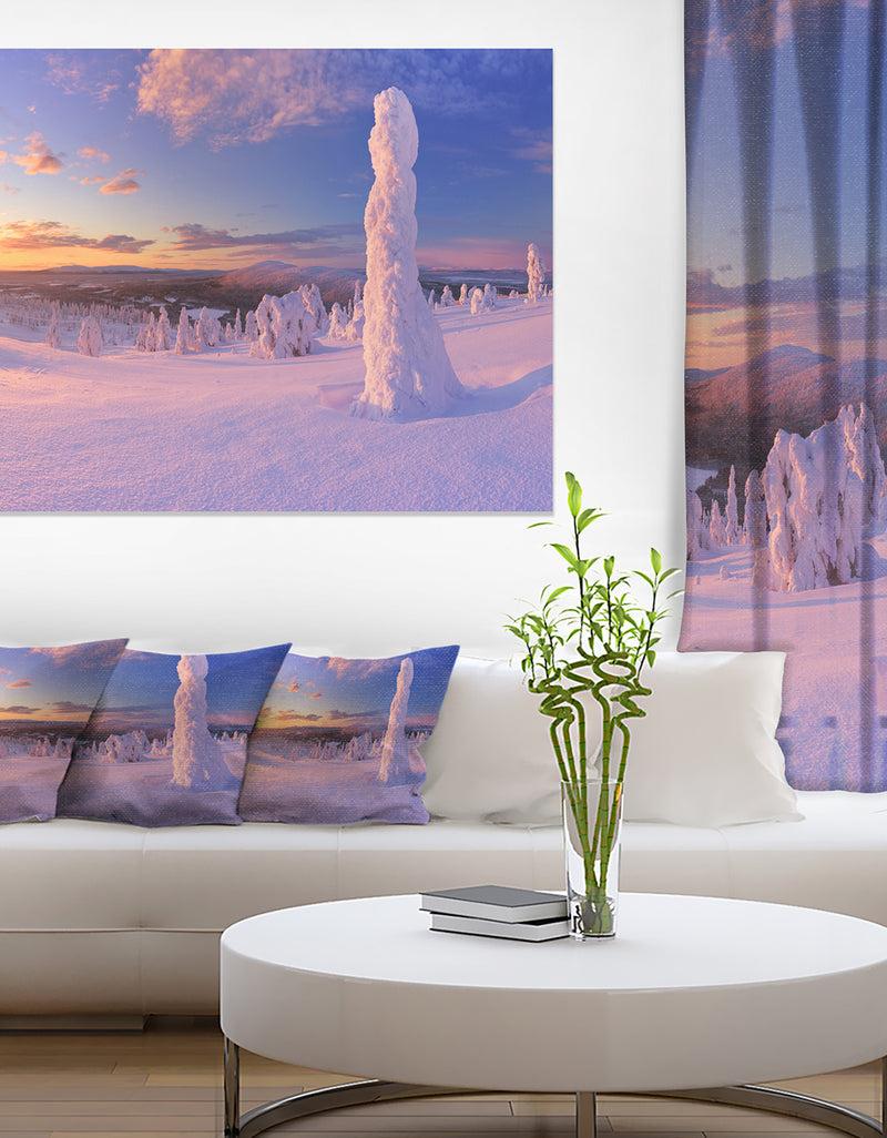 DesignQ Frozen Trees on Mountain Panorama - Landscape Wall Art Canvas Print