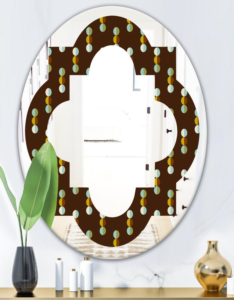 DesignQ Geometric Mod Dots - Modern Round Or Oval Wall Mirror - Quatrefoil
