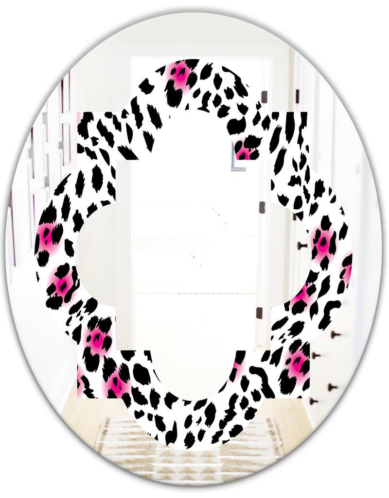 DesignQ Glam Leopard Pattern - Modern Round Or Oval Wall Mirror - Quatrefoil