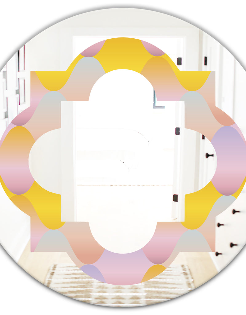 DesignQ Golden Geometrical Diamond Pattern II - Modern Round Or Oval Wall Mirror - Quatrefoil