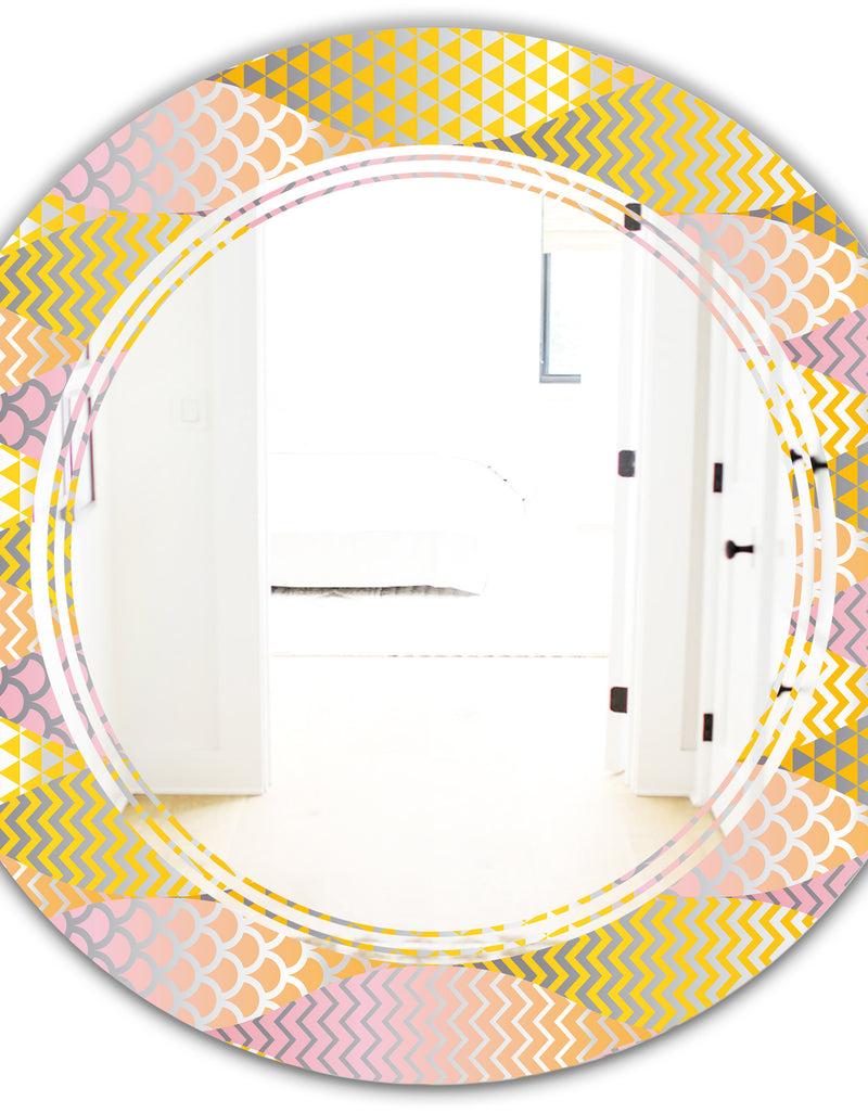 DesignQ Golden Geometrical Fish Scale - Modern Round Or Oval Wall Mirror - Triple C