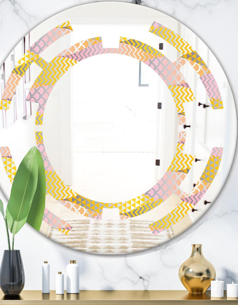 DesignQ Golden Geometrical Fish Scale - Modern Round or Oval Wall Mirror - Space