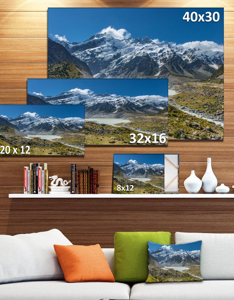 DesignQ Green And White Mountains New Zealand - Landscape Art Print Canvas