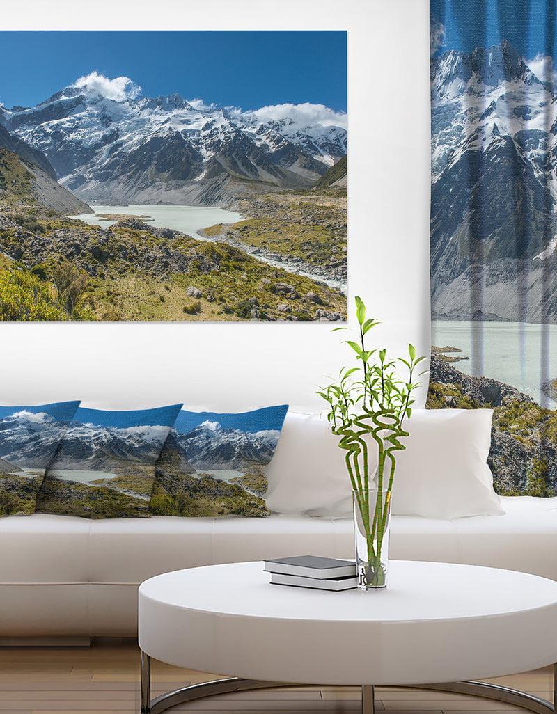 DesignQ Green and White Mountains New Zealand - Landscape Art Print Canvas