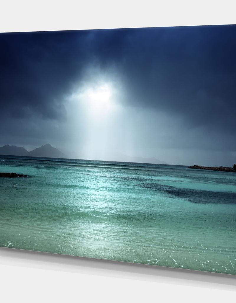 DesignQ Grey Sky On The Beach Of La Digue Island Seychelles - Sea & Shore Photographic On Wrapped Canvas