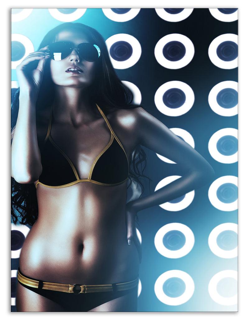 DesignQ Hot Woman In Sunglasses - Sensual Digital Canvas Art Print