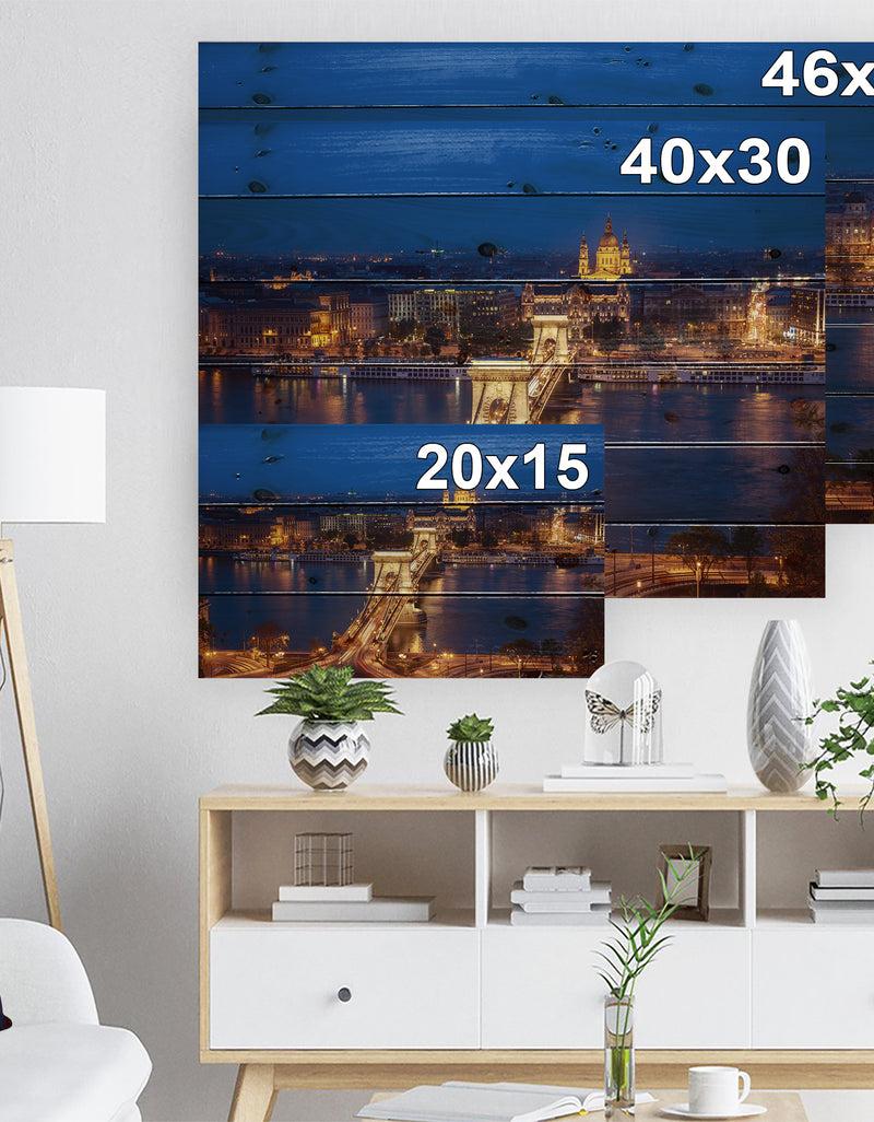 DesignQ Illuminated Cain Bridge Budapest - Cityscape Print On Natural Pine Wood
