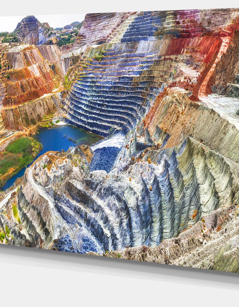 DesignQ Impressive Mines And Canyon - Extra Large Landscape Canvas Art Print