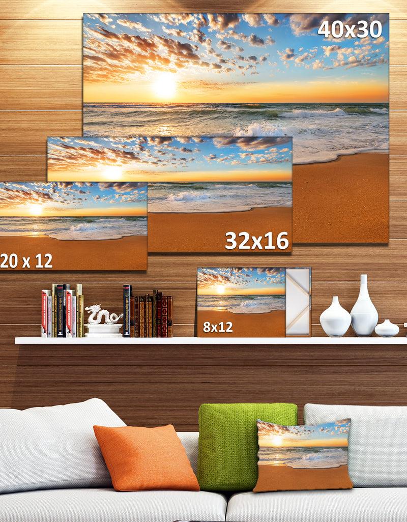 DesignQ Incredible Seashore Under Cloudy Sky - Seashore Canvas Wall Art