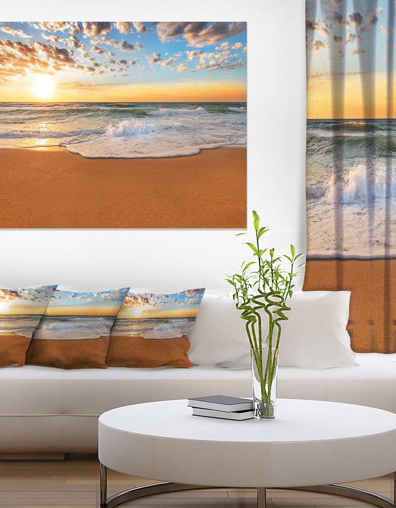 DesignQ Incredible Seashore under Cloudy Sky - Seashore Canvas Wall Art
