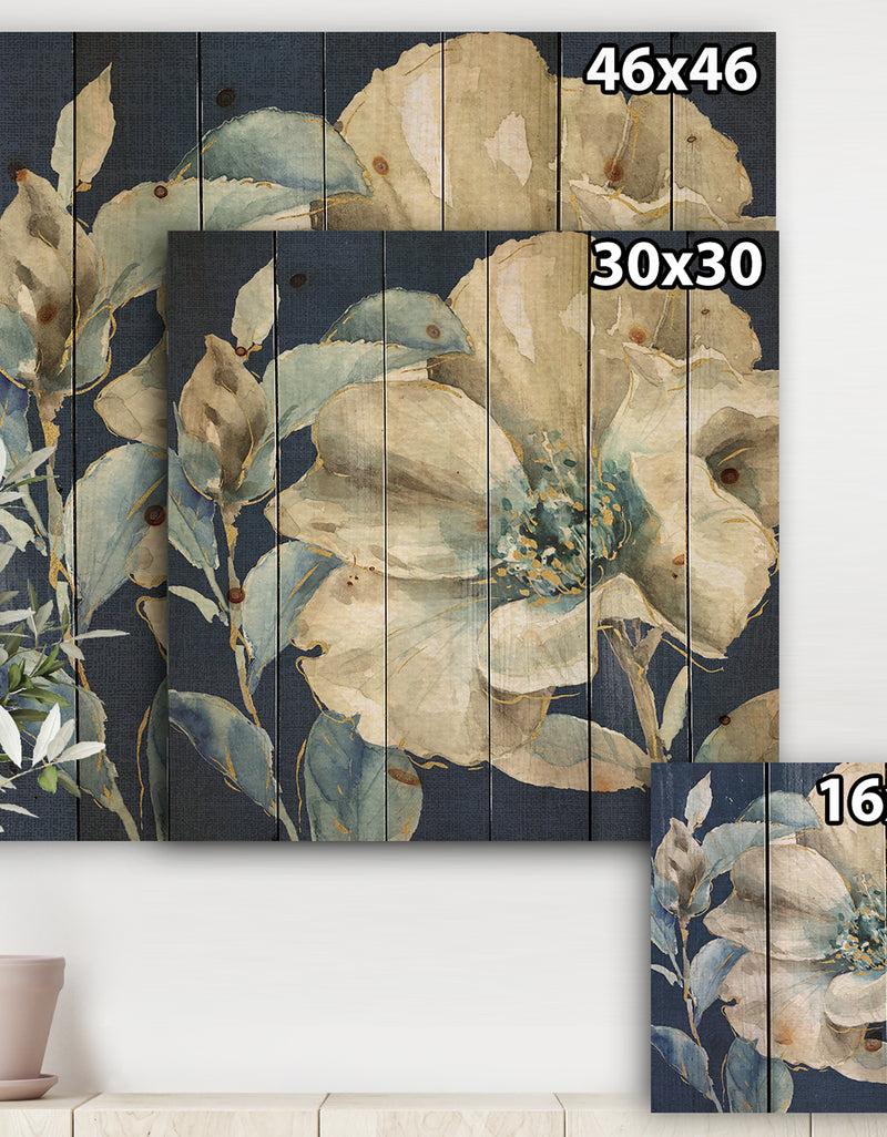 DesignQ Indigold Watercolor Flower I - Farmhouse Print On Natural Pine Wood