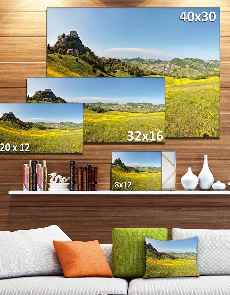 DesignQ Italian Castle Of Rossena - Landscape Wall Artwork