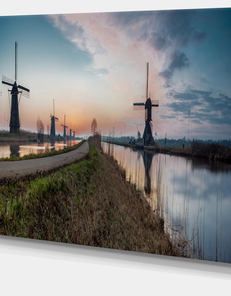 DesignQ Kinderijk Holland Panorama - Landscape Artwork Canvas