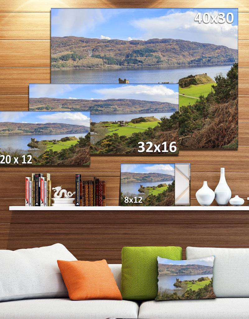 DesignQ Lago Ness And Urquhart Castle - Modern Landscpae Wall Art