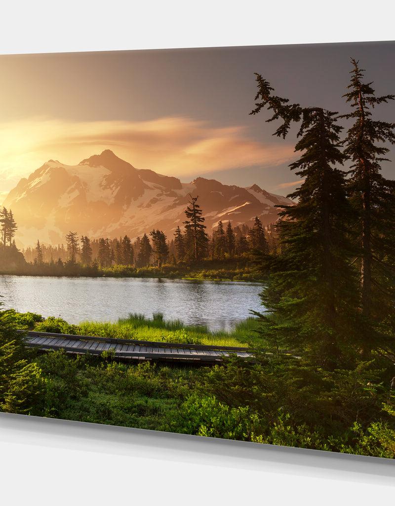 DesignQ Lake And Mount Shuksan - Lake Landscapes Photographic On Wrapped Canvas