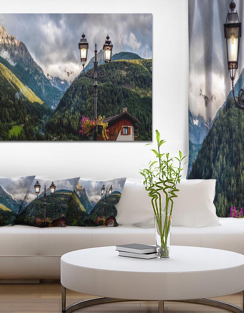 DesignQ Lamp Posts in Mountain Panorama - Extra Large Landscape Canvas Art Print
