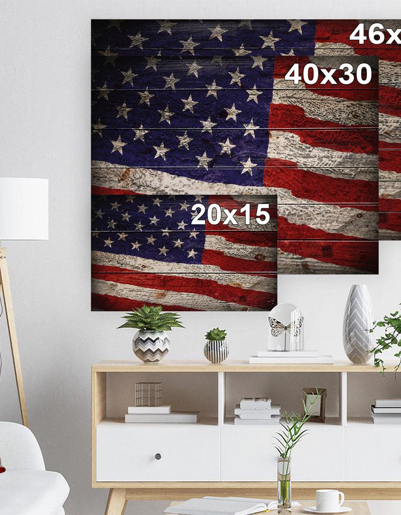 DesignQ Large American Flag Watercolor - Patriot Print On Natural Pine Wood