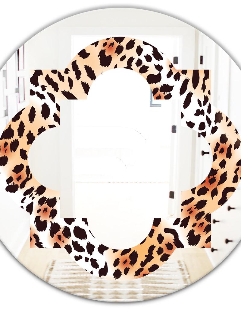 DesignQ Leopard Fur Safari II - Modern Round Or Oval Wall Mirror - Quatrefoil