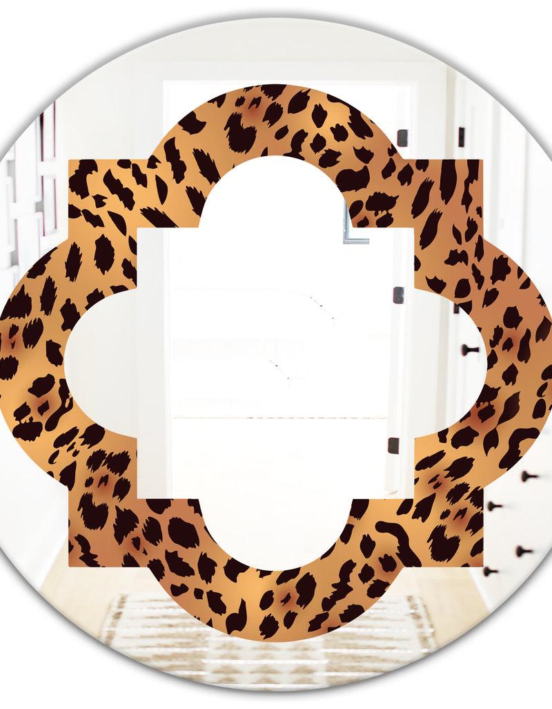 DesignQ Leopard Fur Safari III - Modern Round Or Oval Wall Mirror - Quatrefoil