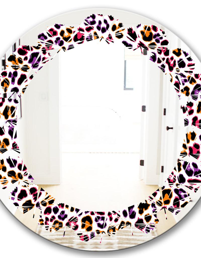 DesignQ Leopard Fur Safari VII - Modern Round Or Oval Wall Mirror - Leaves
