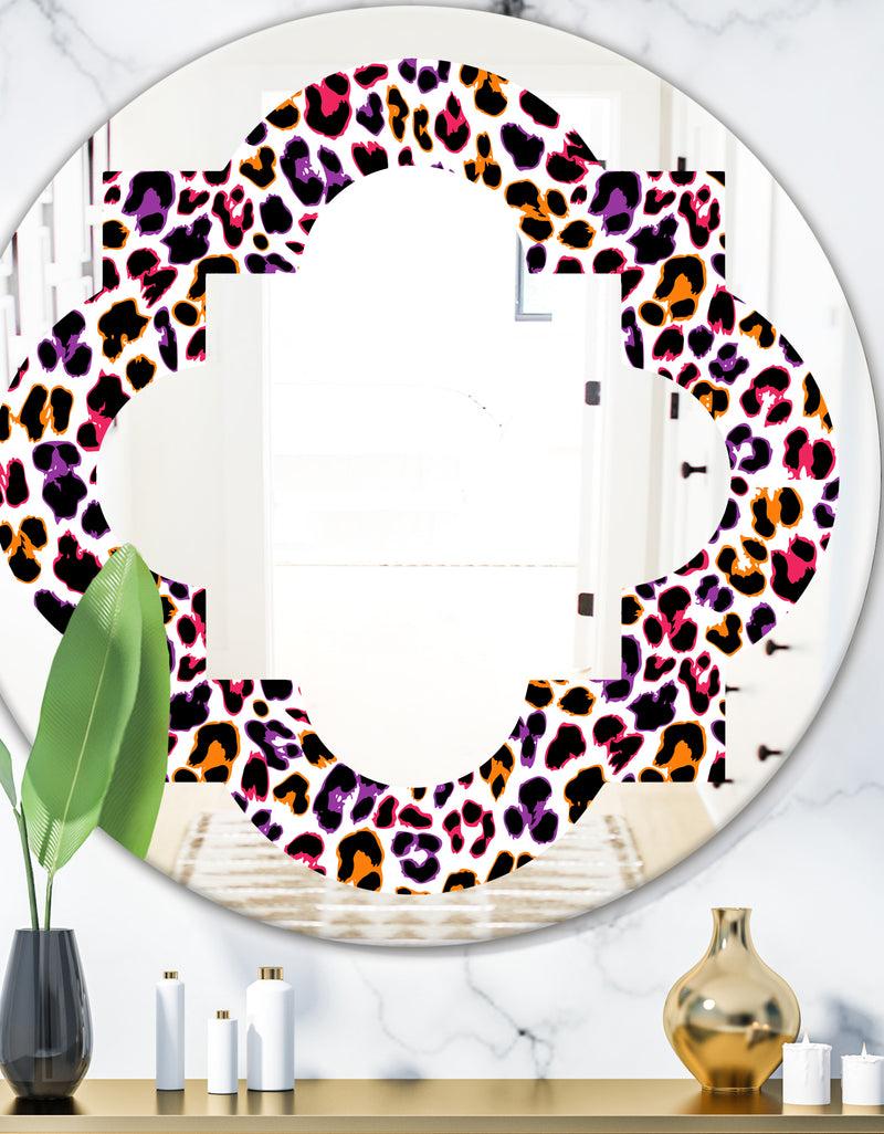 DesignQ Leopard Fur Safari VII - Modern Round or Oval Wall Mirror - Quatrefoil