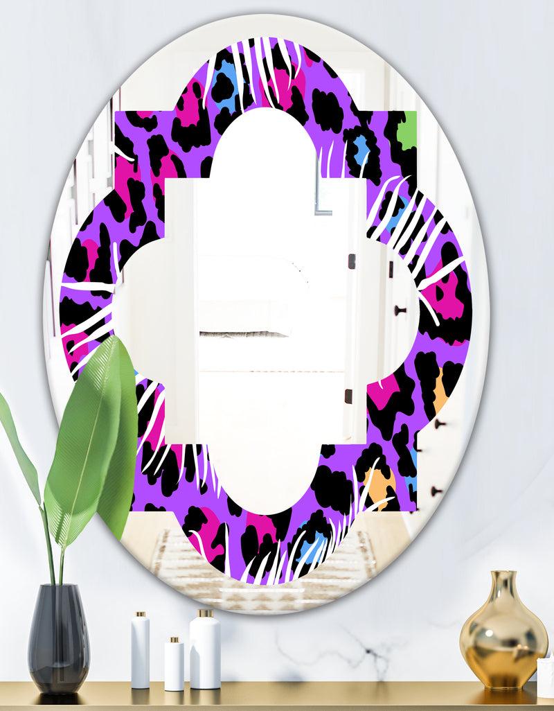 DesignQ Leopard Fur Safari VIII - Modern Round Or Oval Wall Mirror - Quatrefoil