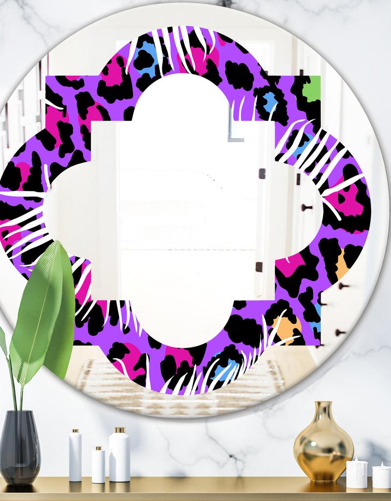 DesignQ Leopard Fur Safari VIII - Modern Round or Oval Wall Mirror - Quatrefoil
