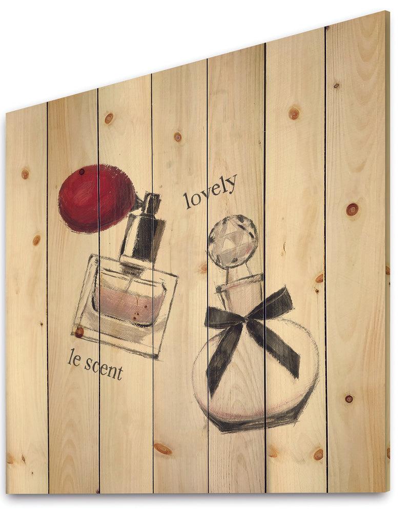 DesignQ Lovely Glamorous Parfum - Traditional Bathroom Print On Natural Pine Wood