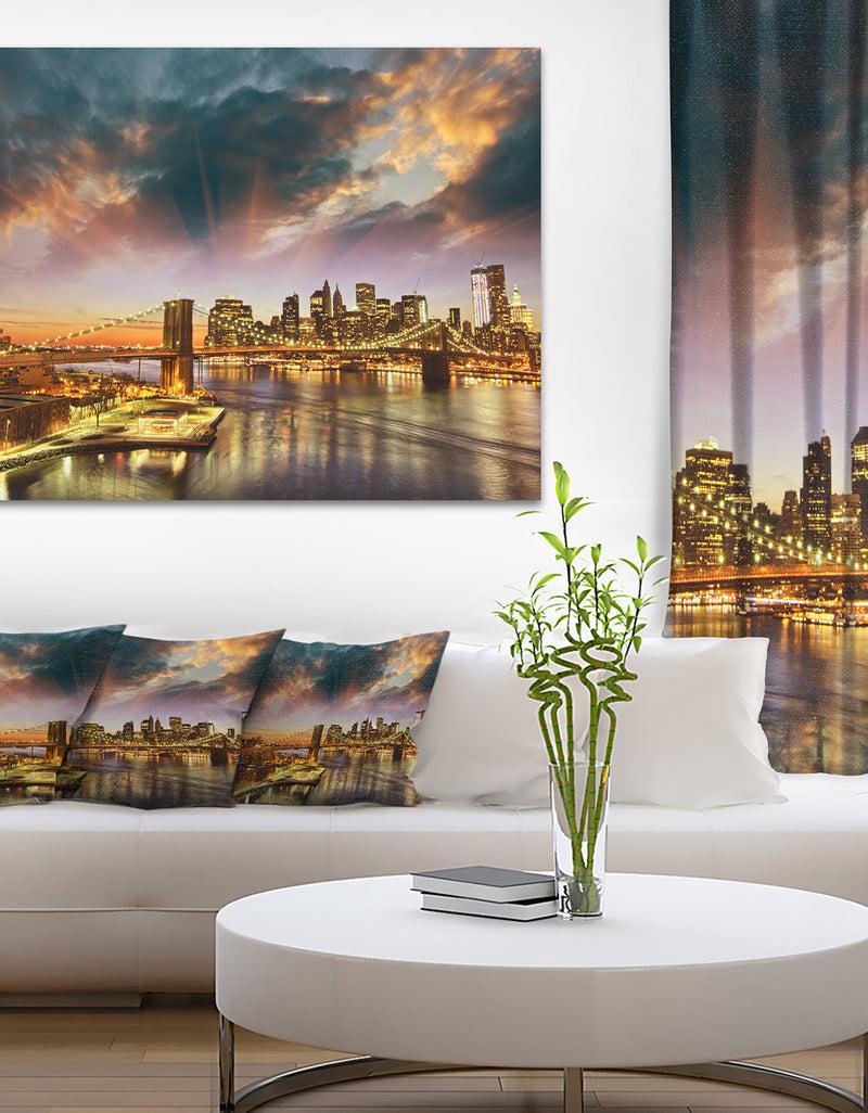 DesignQ Manhattan at Winter Sunset - Cityscape Photo Canvas Print
