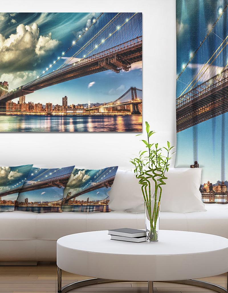 DesignQ Manhattan Skyline at Summer - Cityscape Photo Canvas Print