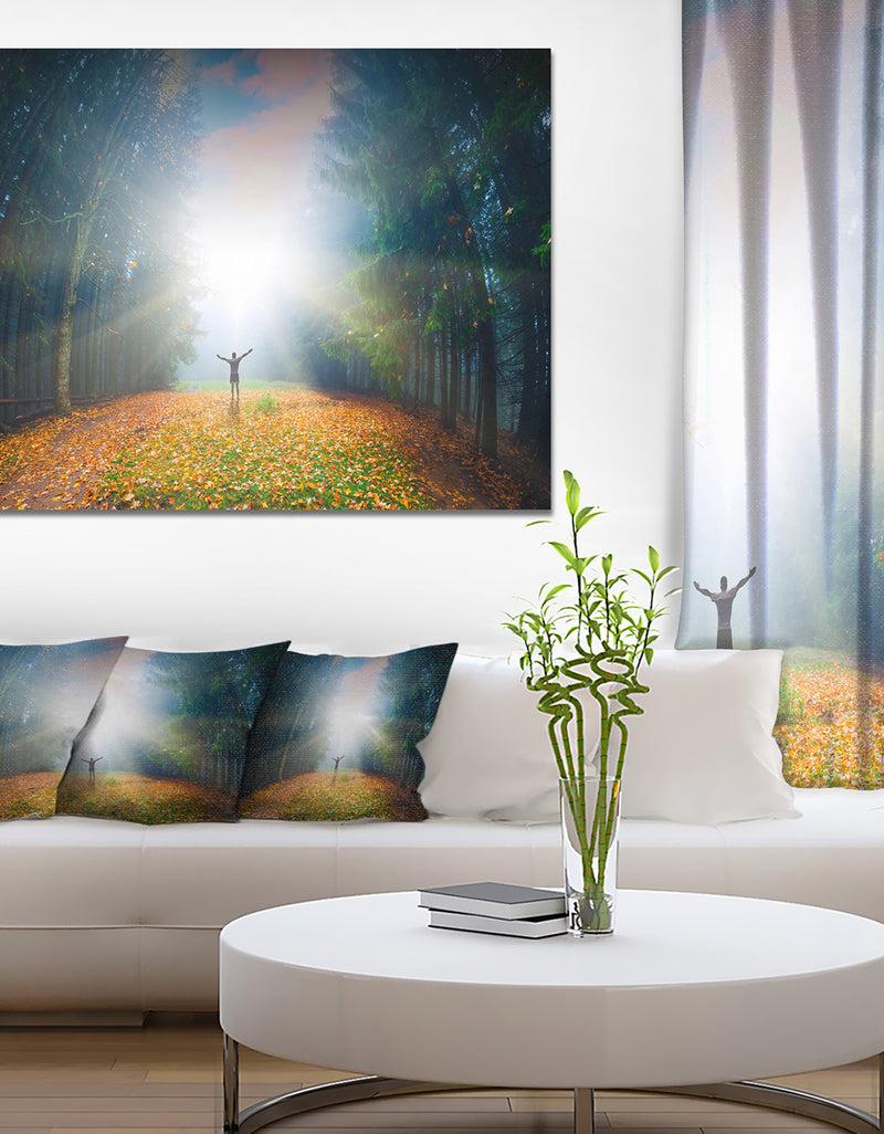 DesignQ Men and Bright Sunlight Panorama - Extra Large Landscape Canvas Art Print
