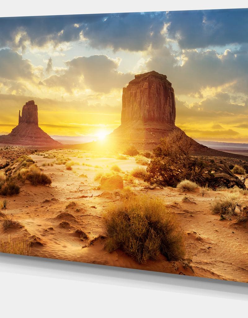DesignQ Monument Valley At Sunset Landscape Canvas Art Print