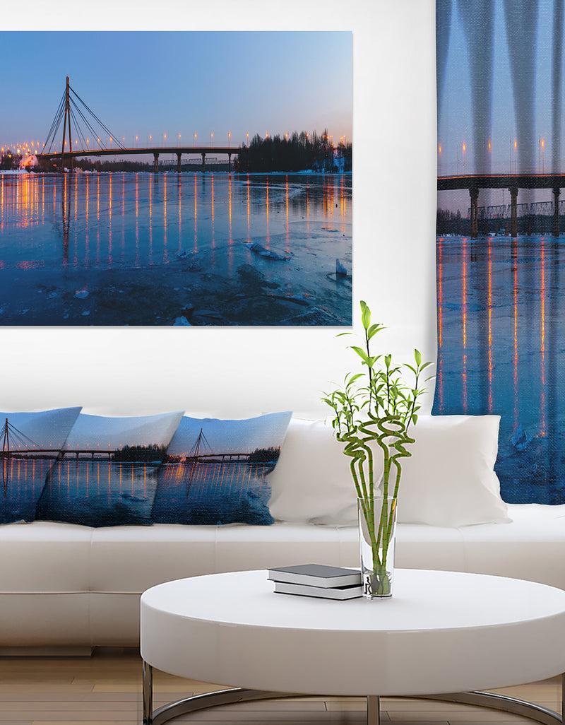 DesignQ Moscow Bridge In Kiev Panorama - Cityscape Artwork Canvas