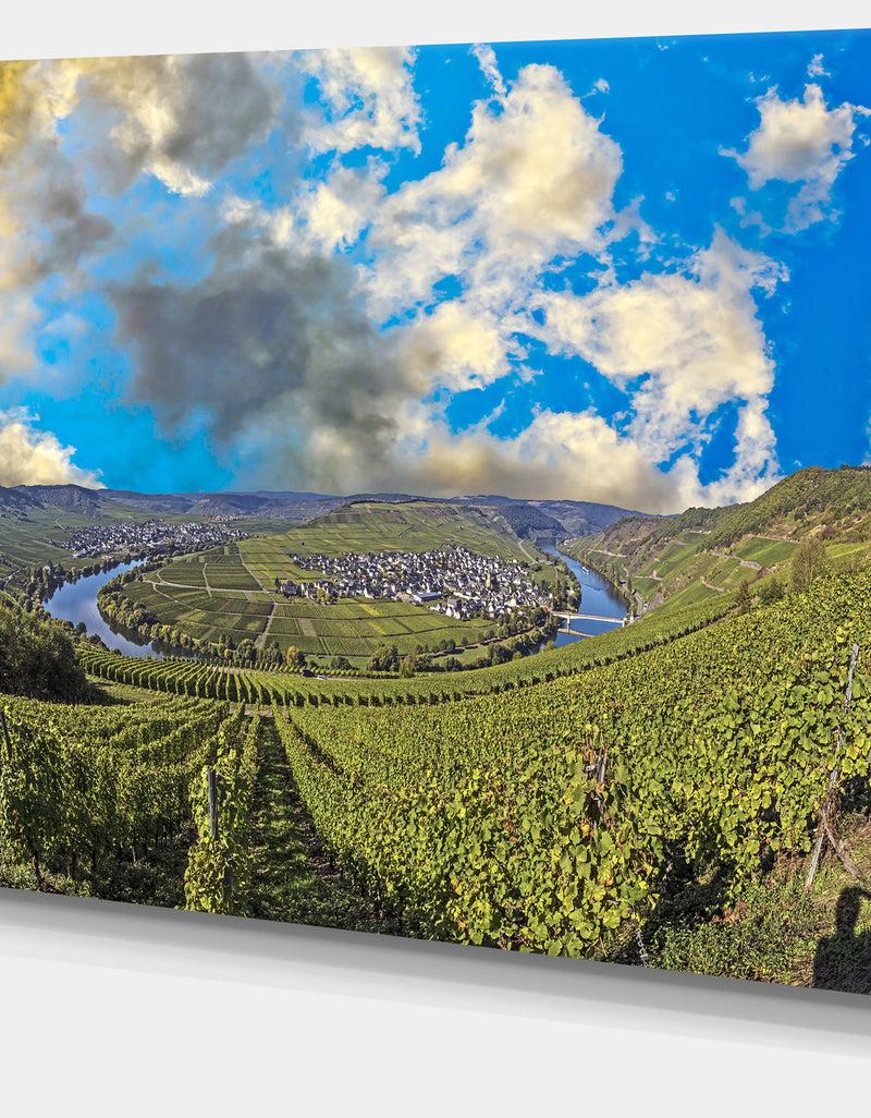 DesignQ Moselle River Loop In Trittenheim - Modern Landscpae Wall Art