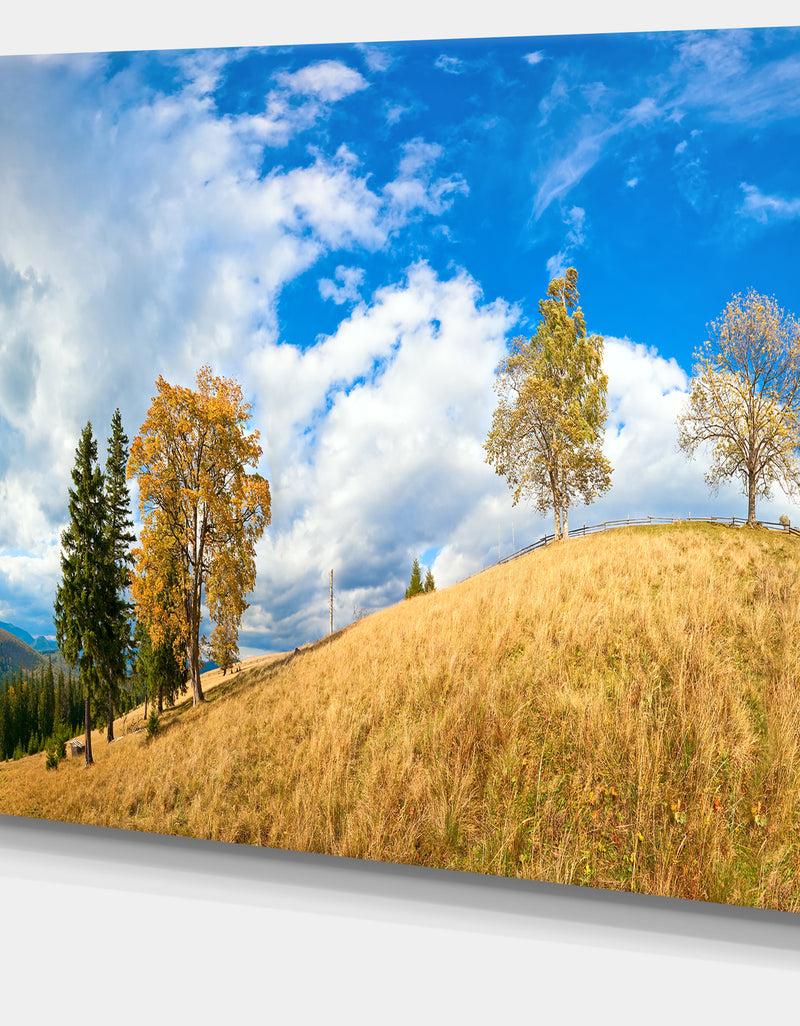 DesignQ Mountain Autumn Panorama - Landscape Wall Artwork