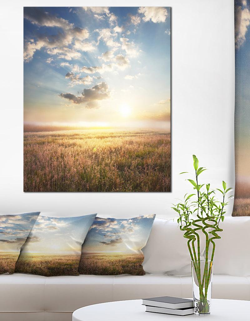 DesignQ Mountain Meadow under overcast Sky - Landscape Art Print Canvas