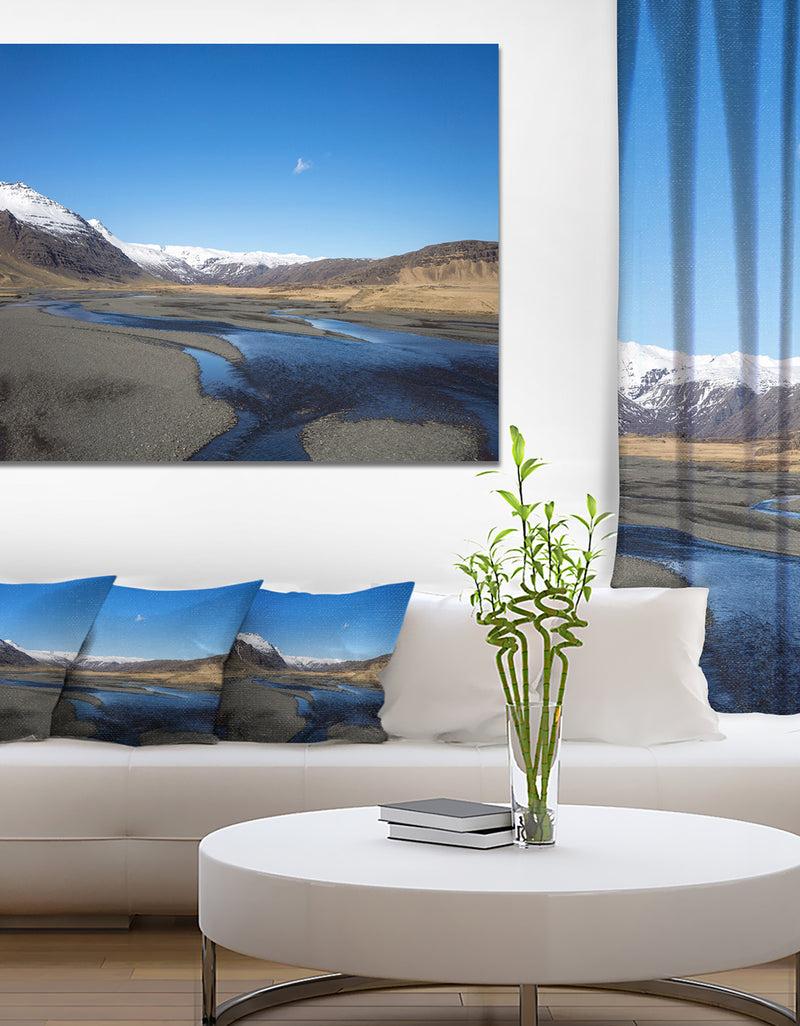 DesignQ Mountains and Lakes Iceland - Landscape Wall Artwork