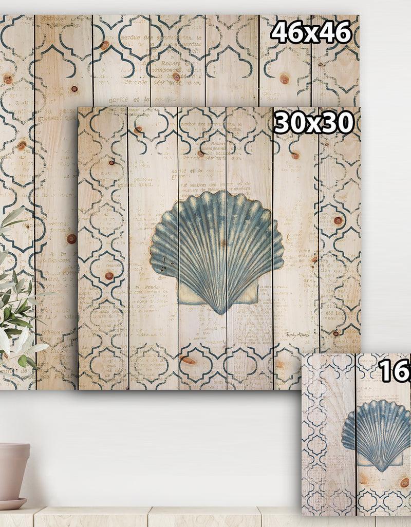 DesignQ Navy Blue Scallop Shell - Nautical & Coastal Print On Natural Pine Wood