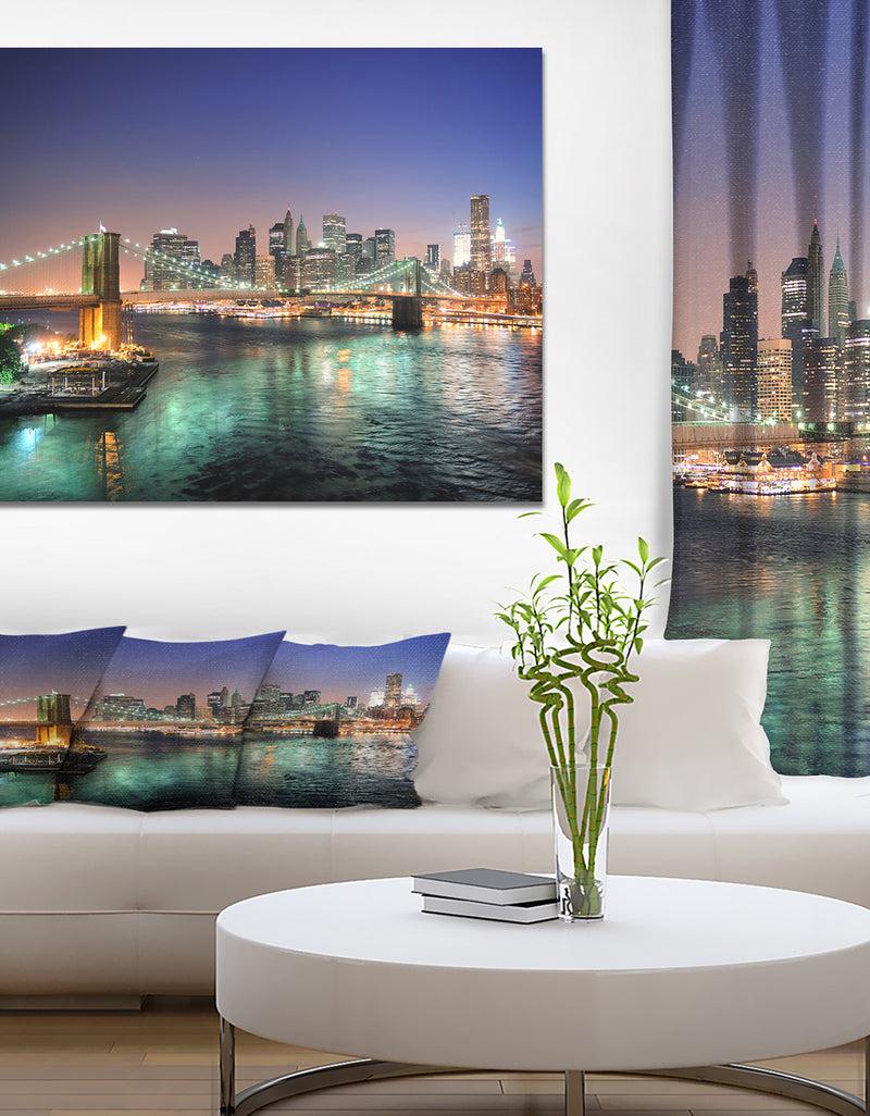 DesignQ New York City Manhattan downtown - Cityscapes Photography on Wrapped Canvas