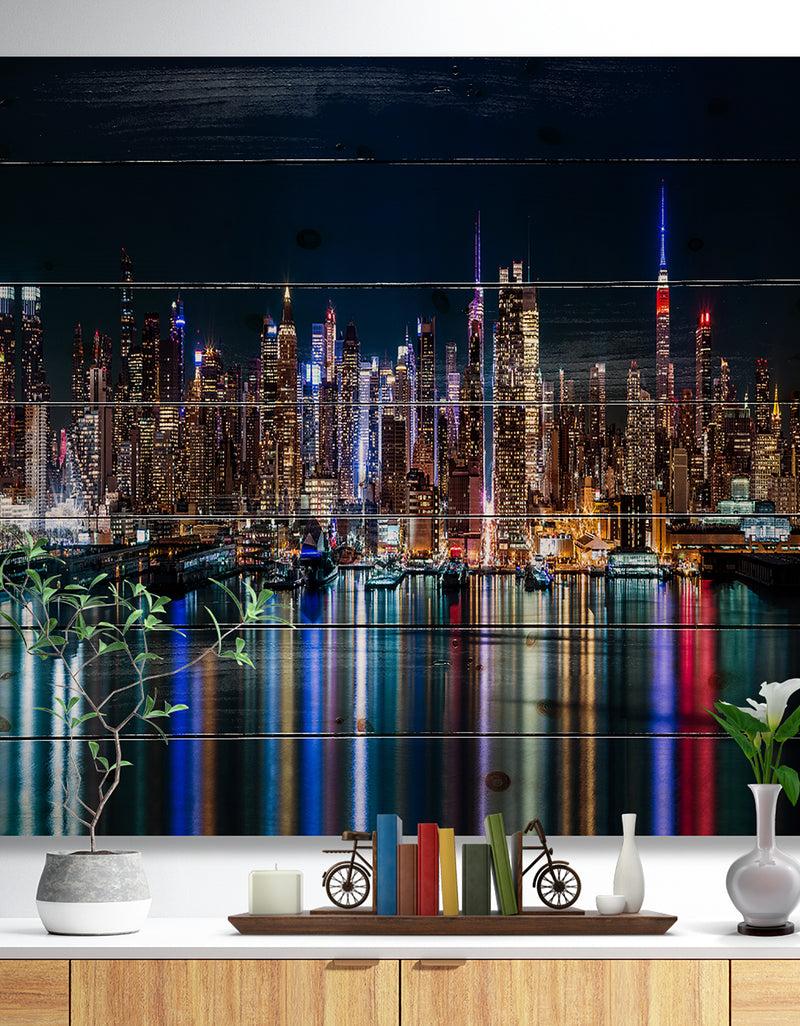 DesignQ New York Midtown Night Panorama - Print on Natural Pine Wood
