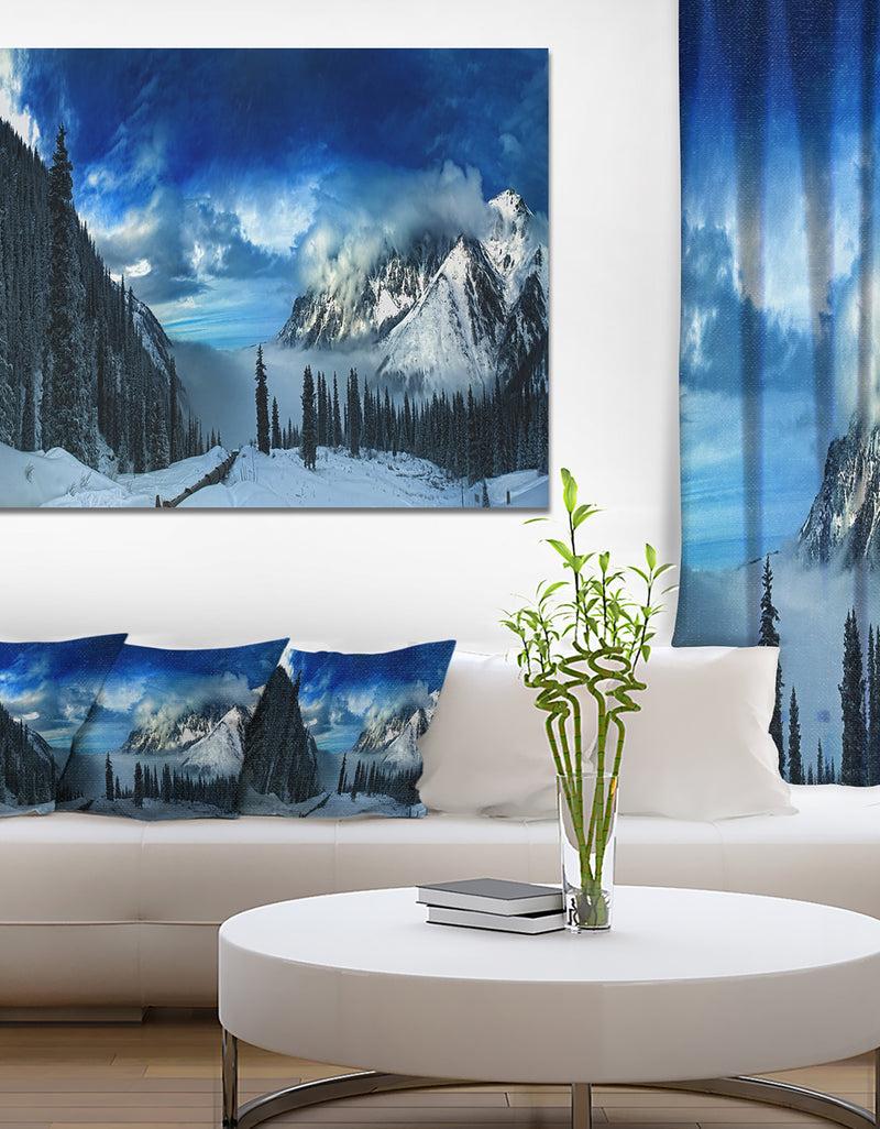DesignQ Panorama of Snowy Mountains - Large Landscape Canvas Art Print