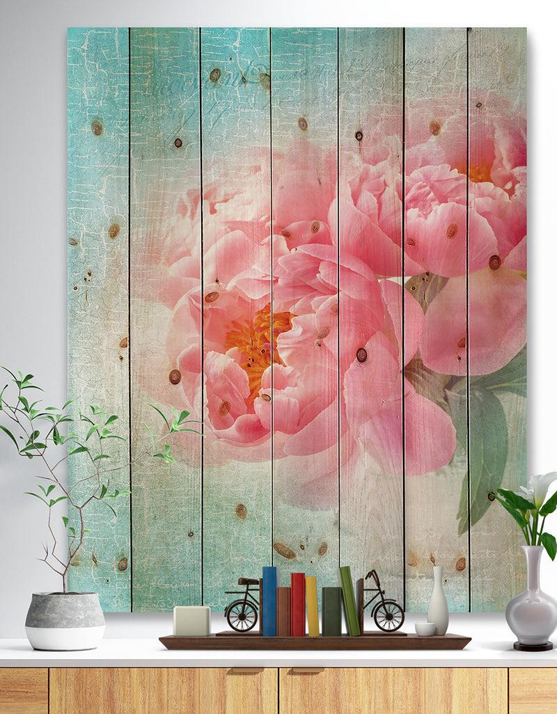 DesignQ Peony Flowers Merged to Blue - Floral Farmhouse Print on Natural Pine Wood